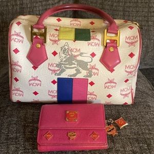 Authentic MCM Visetos Lion and wallet
